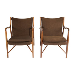 #116 Pair of Lounge Chairs by Finn Juhl in Walnut