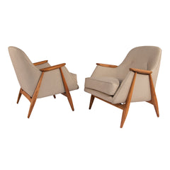 #147 Pair of Lounge Chairs by Svante Skogh