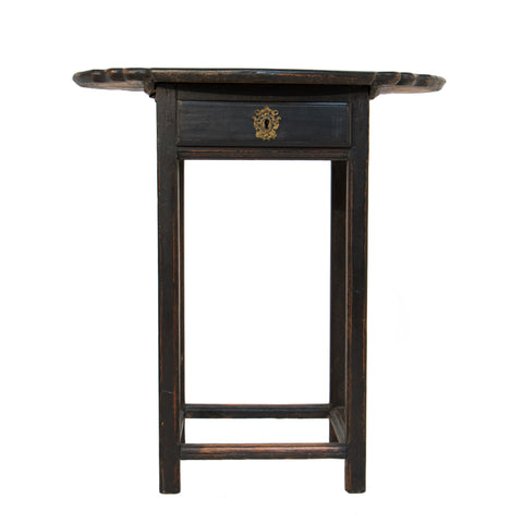 #250 Gustavian Sidetable with oval top